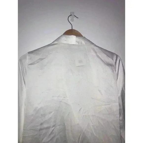 Vici x Fate Satin Wrap Blouse White Size M NO BELT - Picture 6 of 12